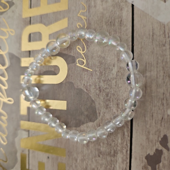 Bracelets - Picture 6 of 8